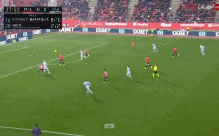 1641160806606001136.gif